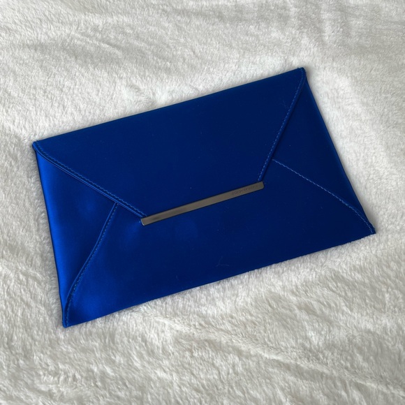 BCBG MaxAzria Elegant Blue Envelope Clutch NWOT - Picture 6 of 11